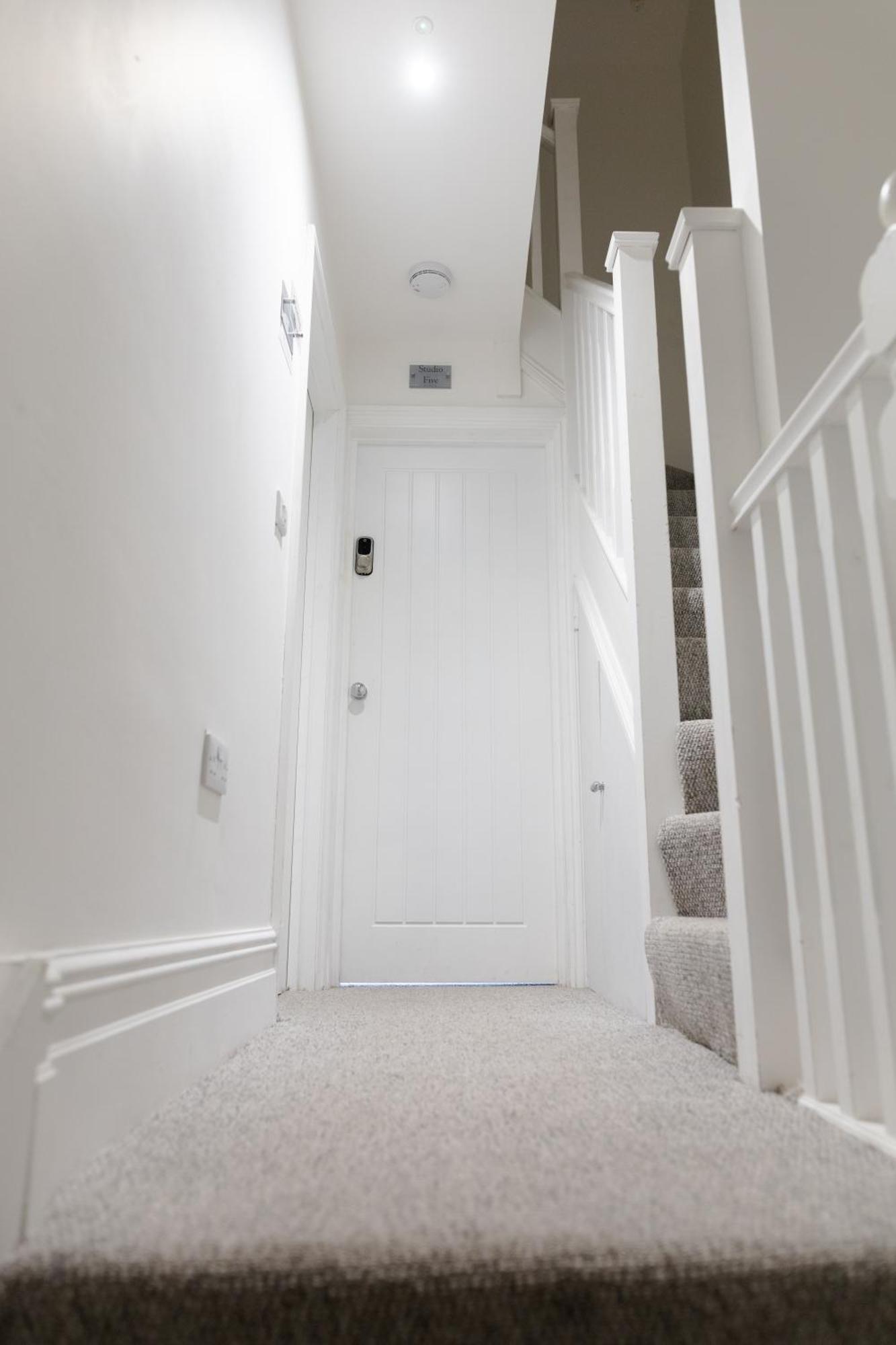 Bay City Studio Apartments Cardiff Zewnętrze zdjęcie